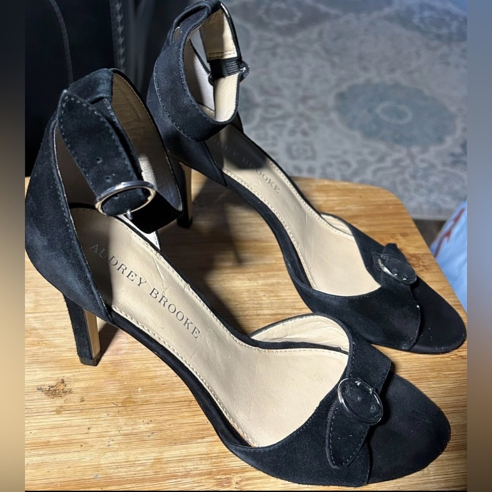 Audrey Brooke Elegant Black Ankle Strap high Heels Size 7M